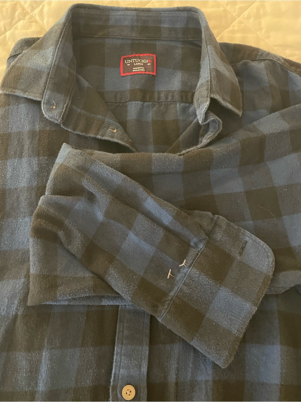 UNTUCKit Men’s size L Blue Black Buffalo Plaid Flannel Shirt